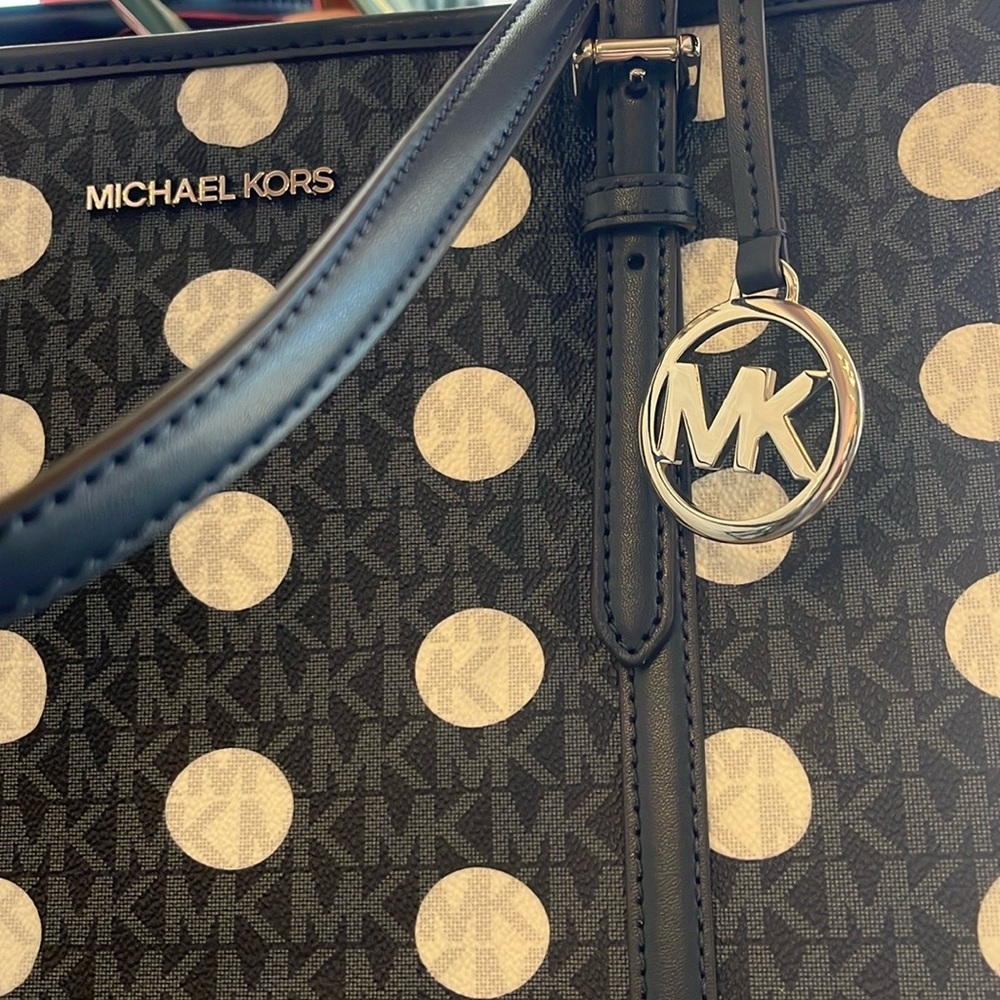 Michael Kors Navy and White Polka Dot Jet Set Travel Tote NWT & Dust bag - Picture 5 of 11